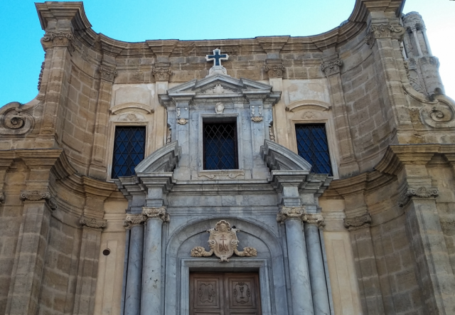 Sicilia turistica insolita e sconosciuta - Chiesa di S. Maria dell'Ammiraglio (Martorana o S. Nicolò dei Greci): facciata in stile barocco.